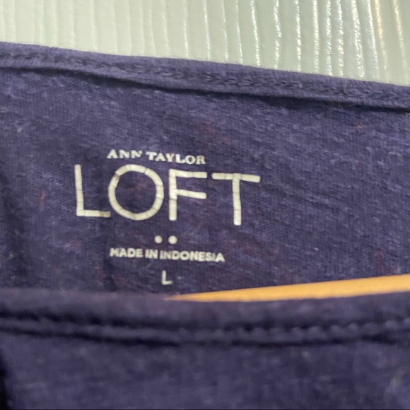LOFT T-Shirt Lace Sleeve and Detail Size Large Navy Blue - Picture 4 of 4